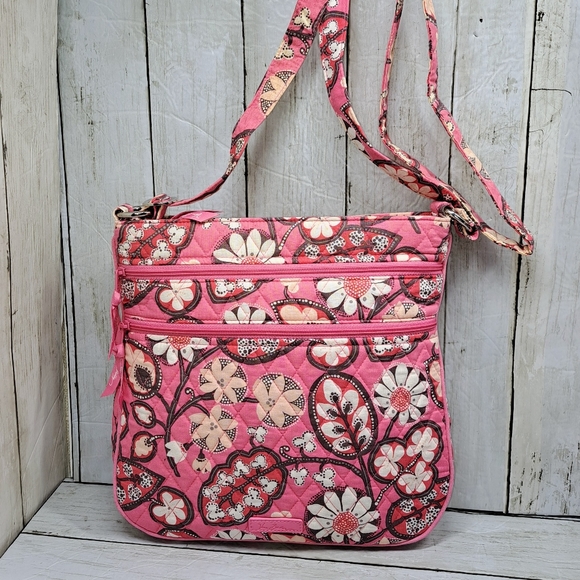 Vera Bradley Handbags - Vera Bradley M/Lrg 12"t Pink Floral Hipster ZipTop MultiPocket Crossbody Retired